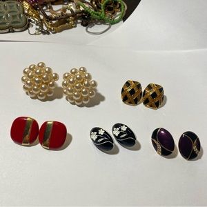 5 Pairs Vintage Retro Faux Pearl Cluster Beaded/Enamel Earrings